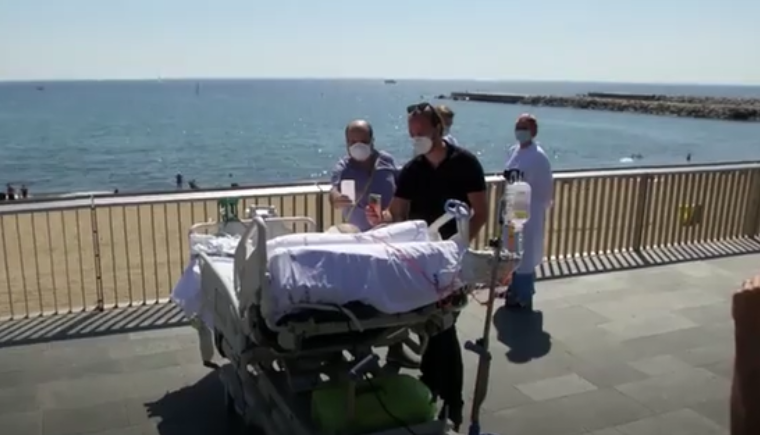 İspanyol doktorlar, plaj ve güneş bayolarının COVID-19 hastalarına yardımcı olabileceğini umuyor.