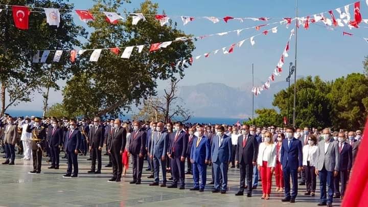 30 Ağustos Zafer Bayramı Antalya Cumhuriyet Meydanında Kutlandı