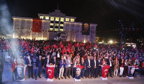29 Ekim Cumhuriyet Bayramı Antalya’da büyük bir coşkuyla kutlandı. 