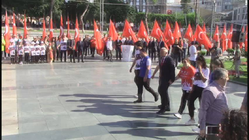 19 Mayıs Atatürk’ü Anma, Gençlik ve Spor Bayramı Çelenk Sunma Töreni