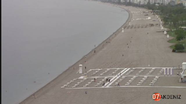 Konyaaltı Sahili Normalle Döndü Hava Durumu Anormal Seyrediyor 01.06.2020
