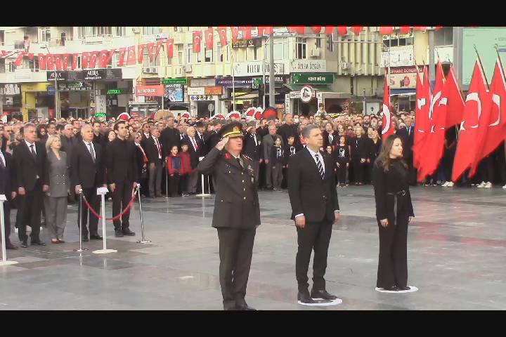 Antalya Cumhuriyet meydanı 10 Kasım Atatürk'ü Anma Günü 87. Programı