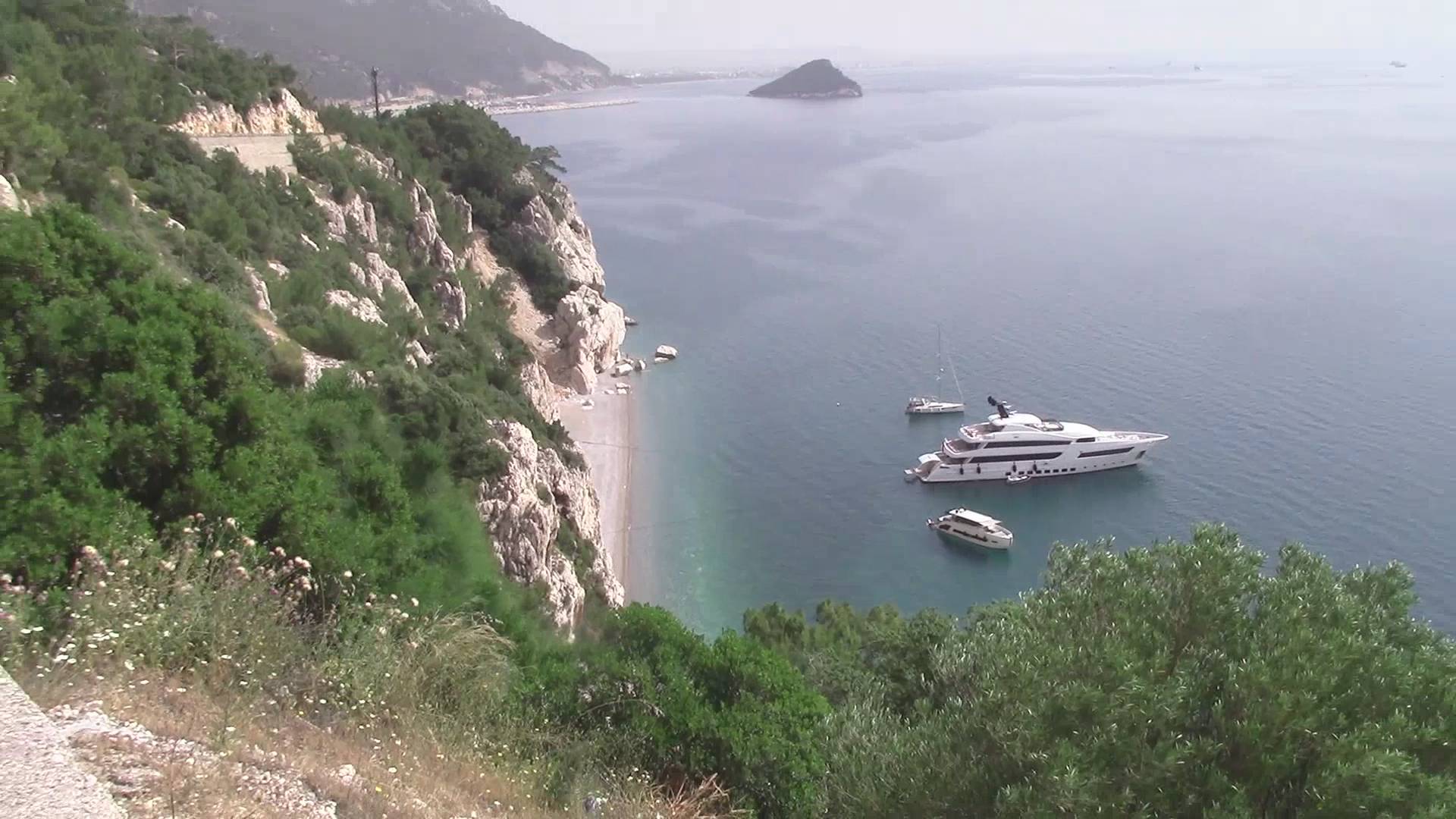 Antalya'da Teknesi  Ve Yatı Olana Sahil Kullanımı Yasak Değil.